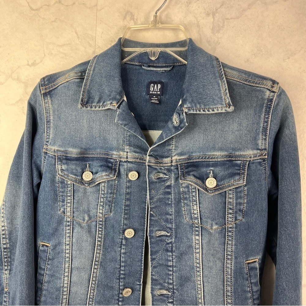 [Gap] - Picture 2 of 3